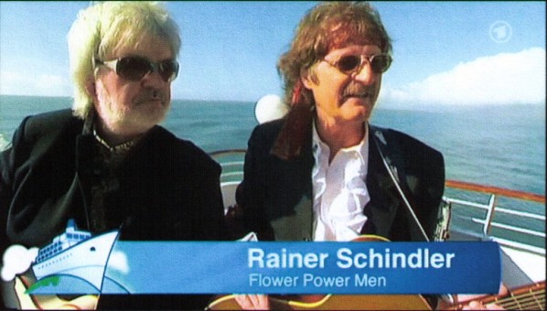 The Flower Power Men in San Francisco -  Golden Gate Bridge  Verrückt nach Meer